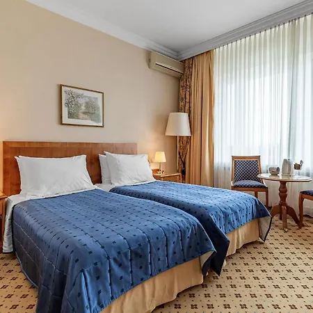 Natsionalny 4* Kyiv