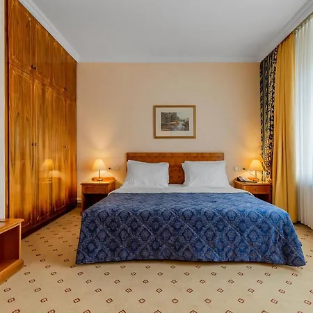 Hotel Natsionalny Kyiv