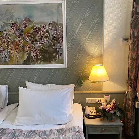 Natsionalny Hotel