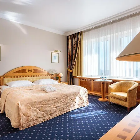 Natsionalny Hotel Kyjev