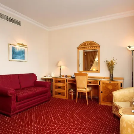 Hotel Natsionalny 4*