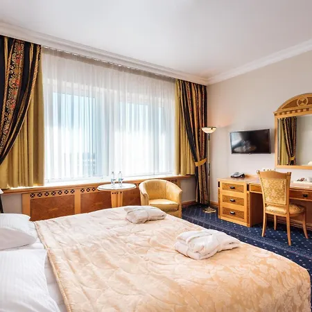 Natsionalny Hotell 4*